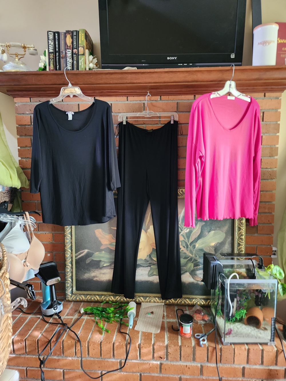 Black Top, Black Leggings, Fuchsia Ekouaer Long Sleeve Top XL